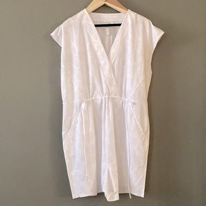 Athleta Marlow Romper in White snake print XL